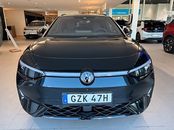 Volkswagen ID.7 2 of 5