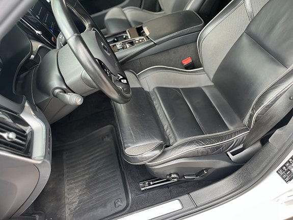 Volvo S60 27 of 29