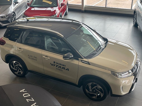 Suzuki Vitara 3 of 4