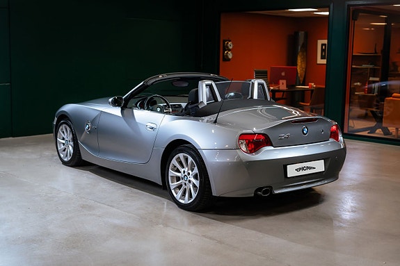 BMW Z4 7 of 27