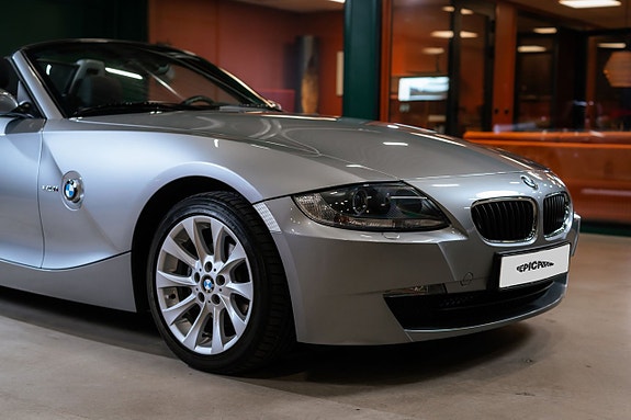 BMW Z4 3 of 5
