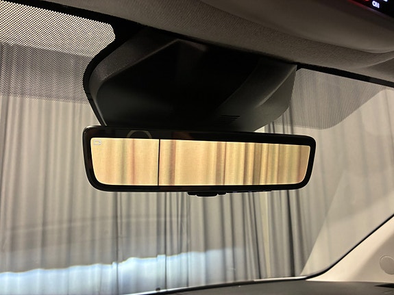 Opel Vivaro 9 of 11
