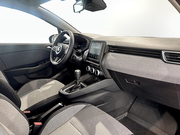 Mitsubishi Colt 11 of 15