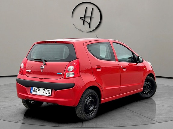Nissan Pixo 7 of 17