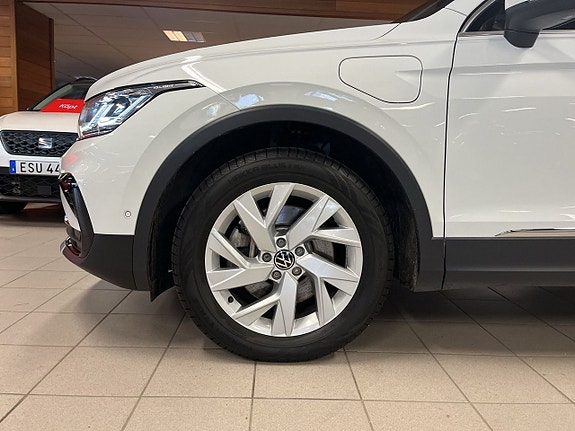 Volkswagen Tiguan 25 of 26