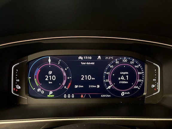 Volkswagen Tiguan 18 of 26