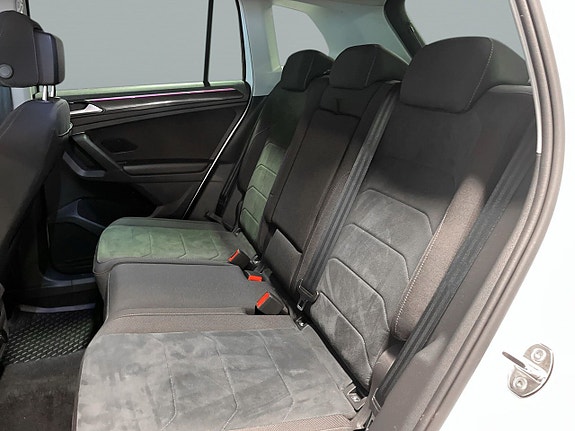 Volkswagen Tiguan 10 of 26
