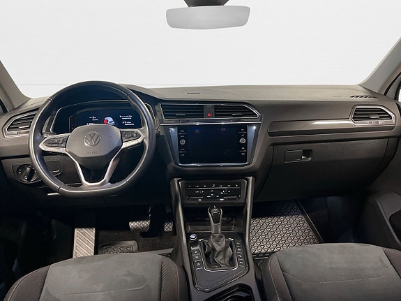Volkswagen Tiguan 11 of 26