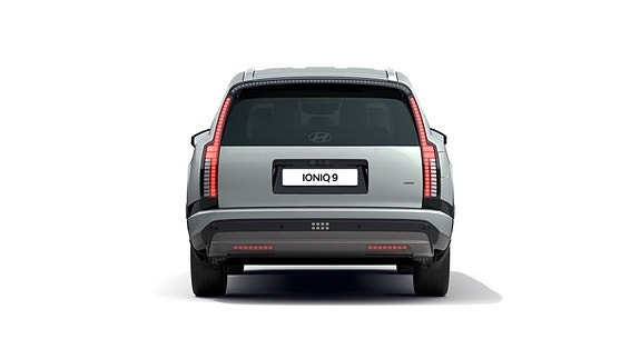 Hyundai Ioniq 9 7 of 8