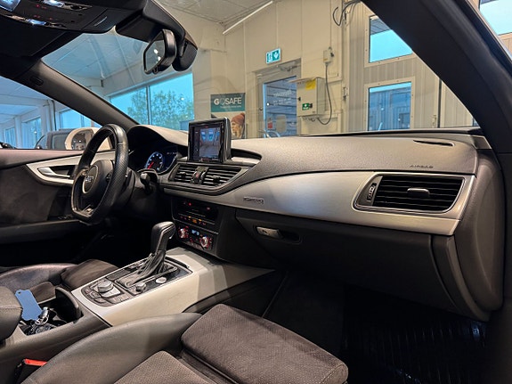 Audi A7 9 of 27