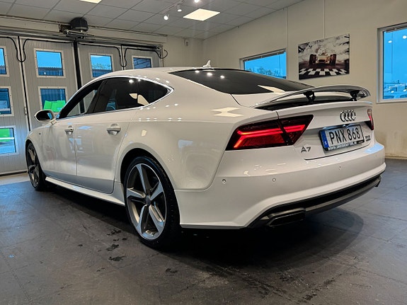 Audi A7 3 of 5