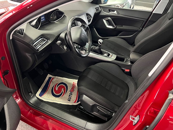 Peugeot 308 SW 7 of 12