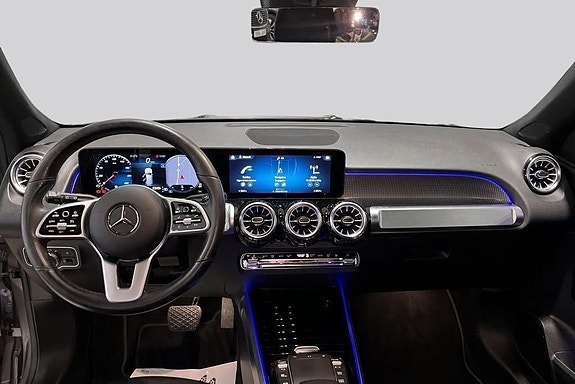 Mercedes-Benz GLB200 d 7 of 14