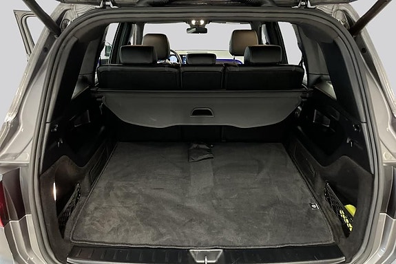 Mercedes-Benz GLB200 d 14 of 14