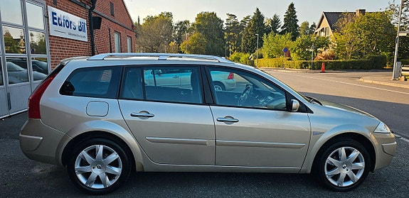 Renault Megane 5 of 17