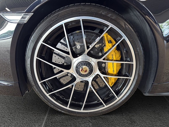 Porsche 911 Turbo S 14 of 14