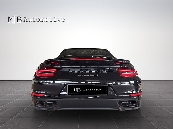 Porsche 911 Turbo S 5 of 5