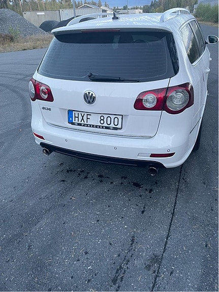 Volkswagen Passat 5 of 11