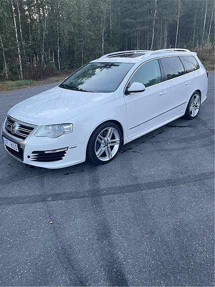 Volkswagen Passat 2 of 11