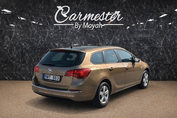 Opel Astra 4 of 5