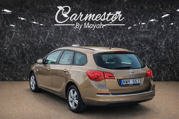 Opel Astra 3 of 5