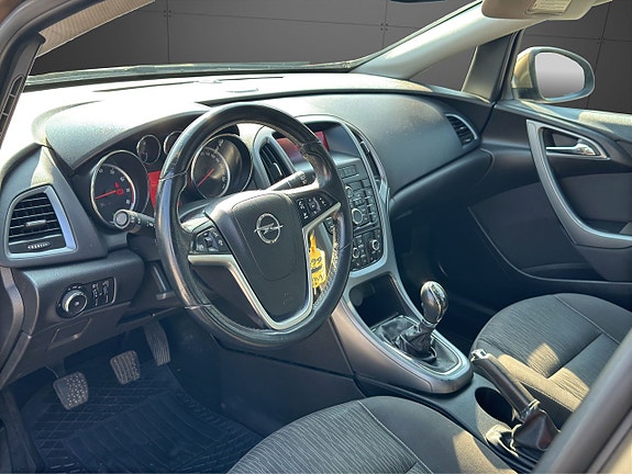 Opel Astra 5 of 5