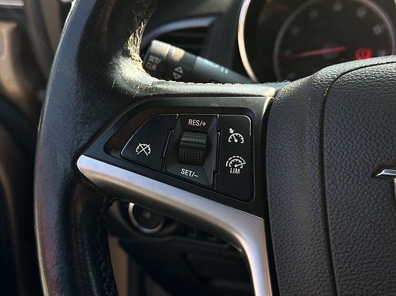 Opel Astra 12 of 15