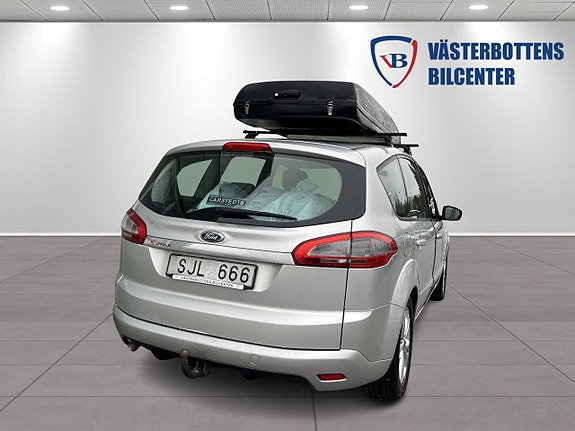 Ford S-MAX 3 of 5