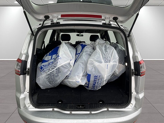 Ford S-MAX 9 of 9