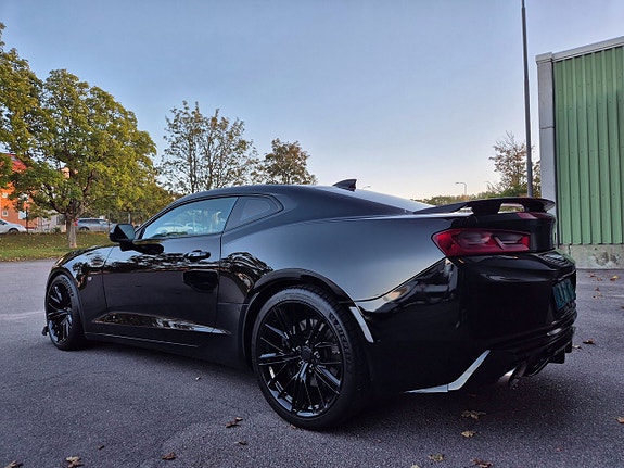 Chevrolet Camaro 26 of 28