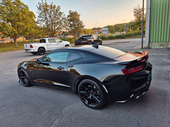 Chevrolet Camaro 7 of 28