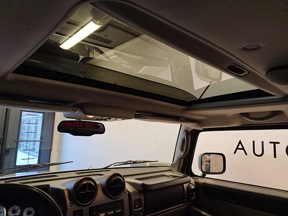 Hummer H2 11 of 14
