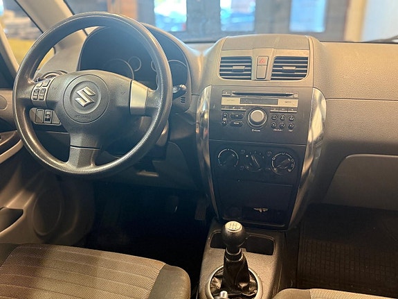 Suzuki SX4 12 of 14