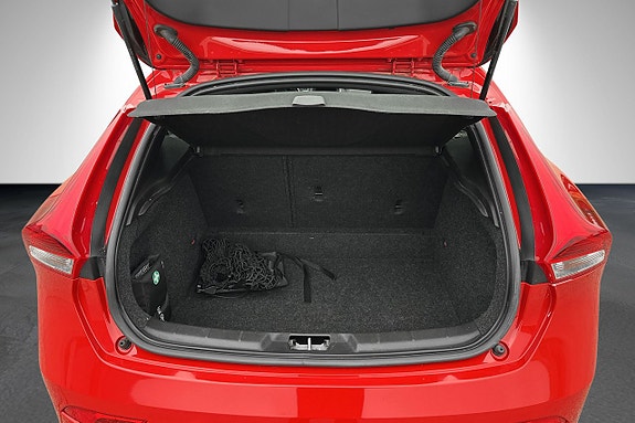 Volvo V40 13 of 21