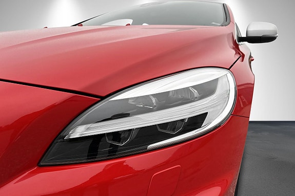 Volvo V40 9 of 21