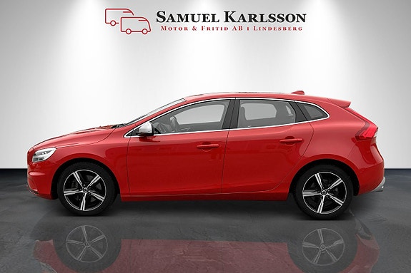 Volvo V40 6 of 21