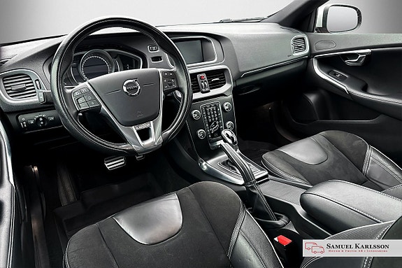 Volvo V40 14 of 21