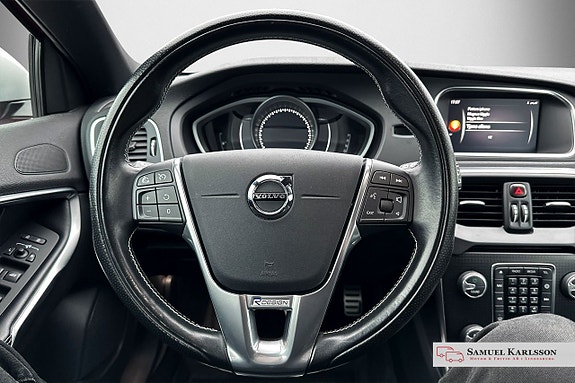 Volvo V40 19 of 21