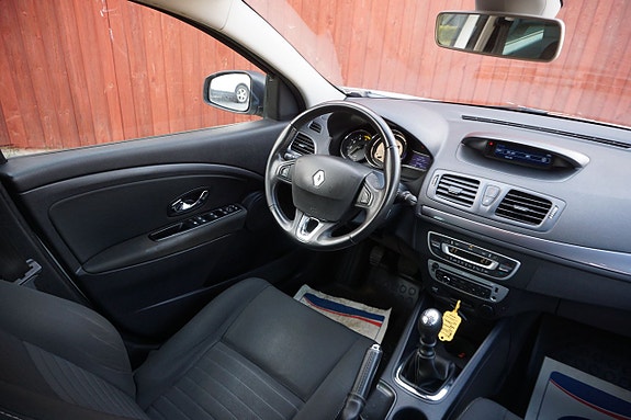 Renault Megane 5 of 7