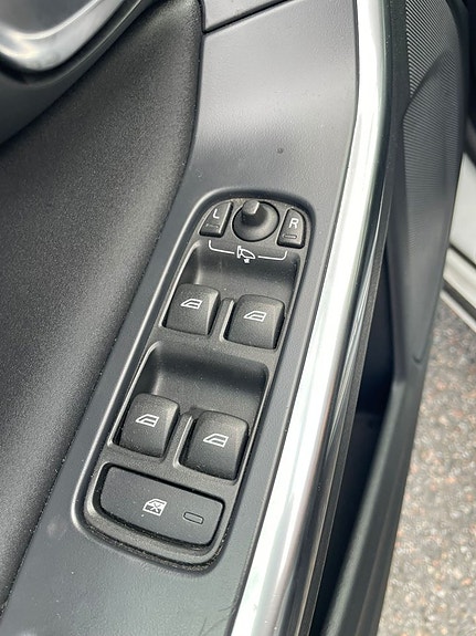 Volvo V60 14 of 15