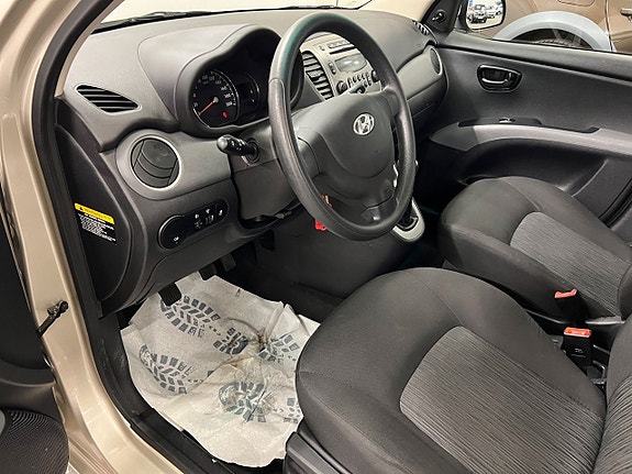 Hyundai i10 11 of 15