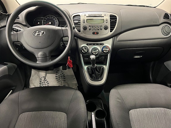 Hyundai i10 10 of 15
