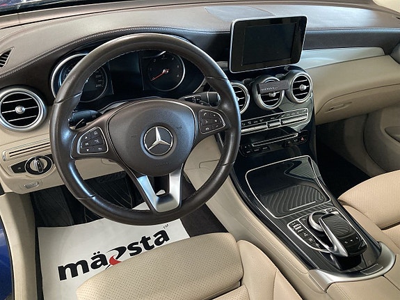 Mercedes-Benz GLC220 d 11 of 16