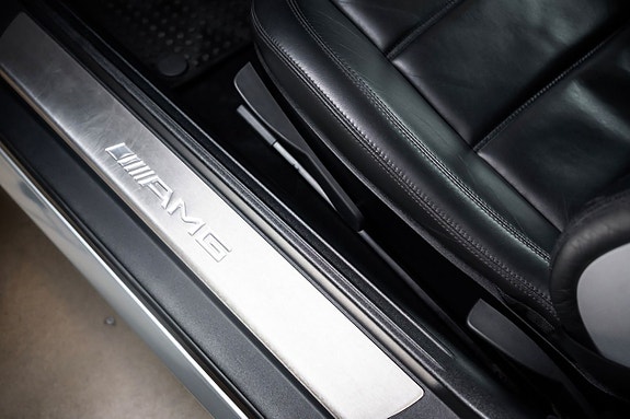 Mercedes-Benz SLK55 13 of 23