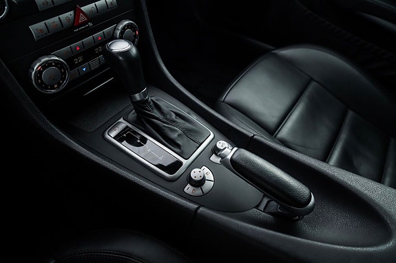 Mercedes-Benz SLK55 17 of 23