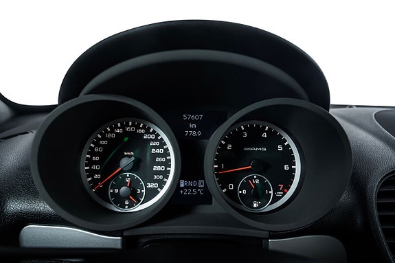 Mercedes-Benz SLK55 15 of 23