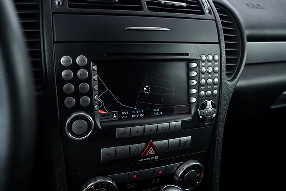 Mercedes-Benz SLK55 16 of 23