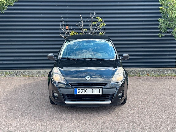 Renault Clio 2 of 5