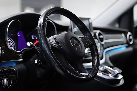 Mercedes-Benz v-klass-250d-190hk 16 of 22