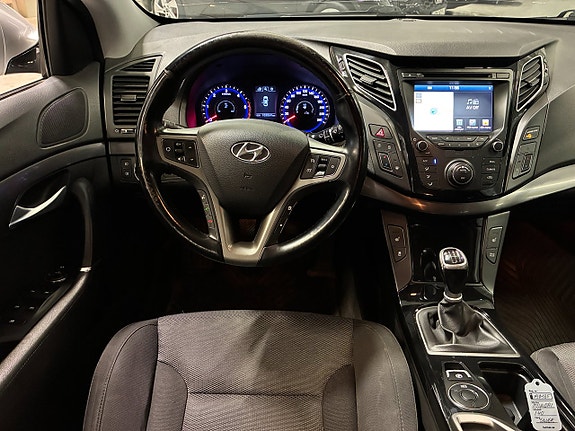 Hyundai i40 14 of 25